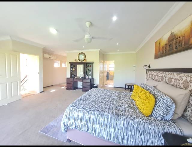 4 BEDROOM FREESTANDING FOR SALE IN VELD EN VLEI